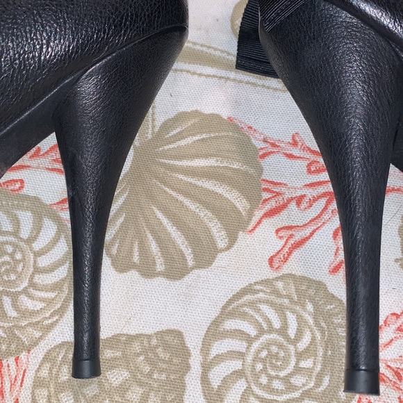 (Authentic Vera Wang) Ankle Boot Heels size 6.5 - Picture 9 of 14